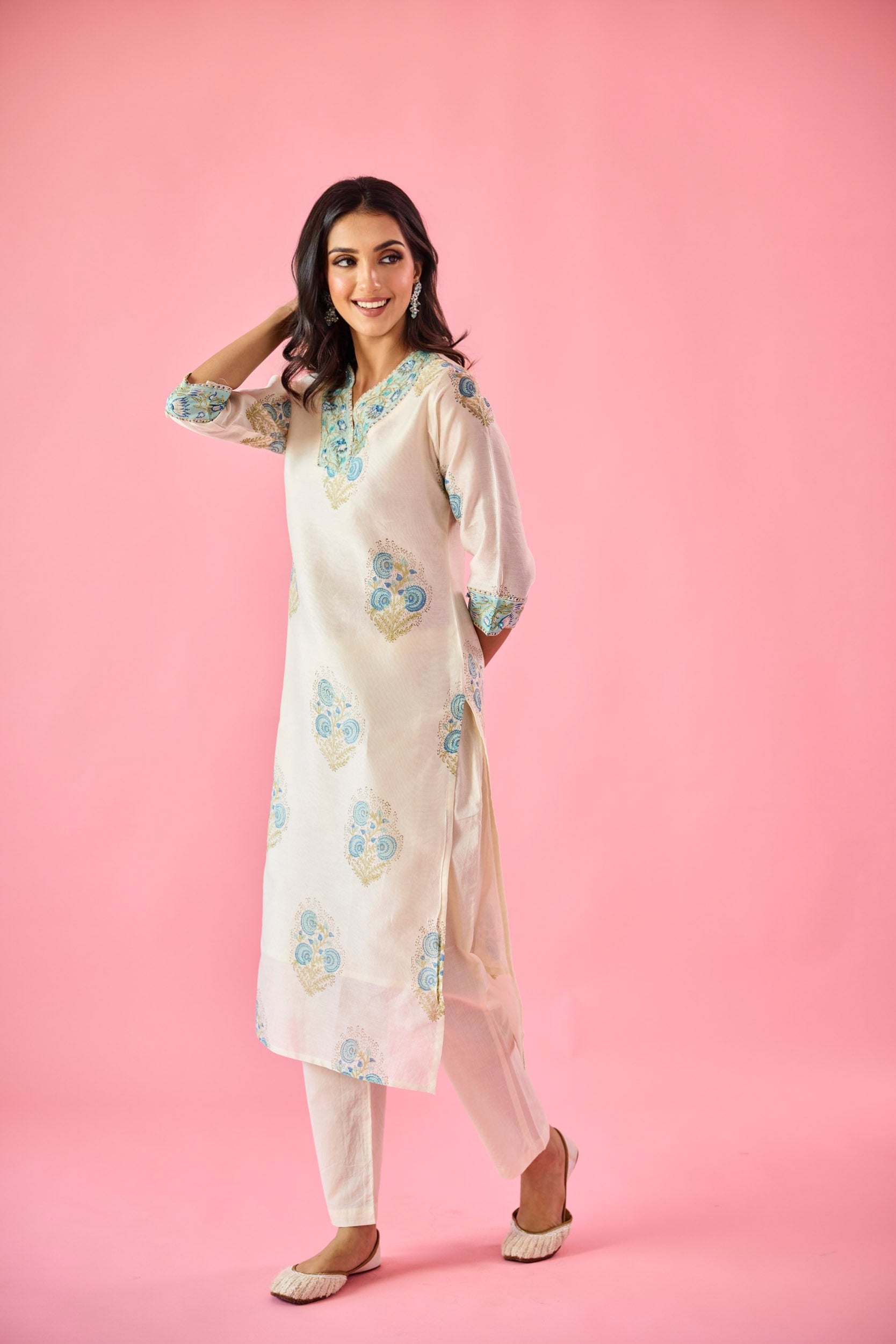 Dilruba Off White Chanderi Hand Embellished Kurta Set