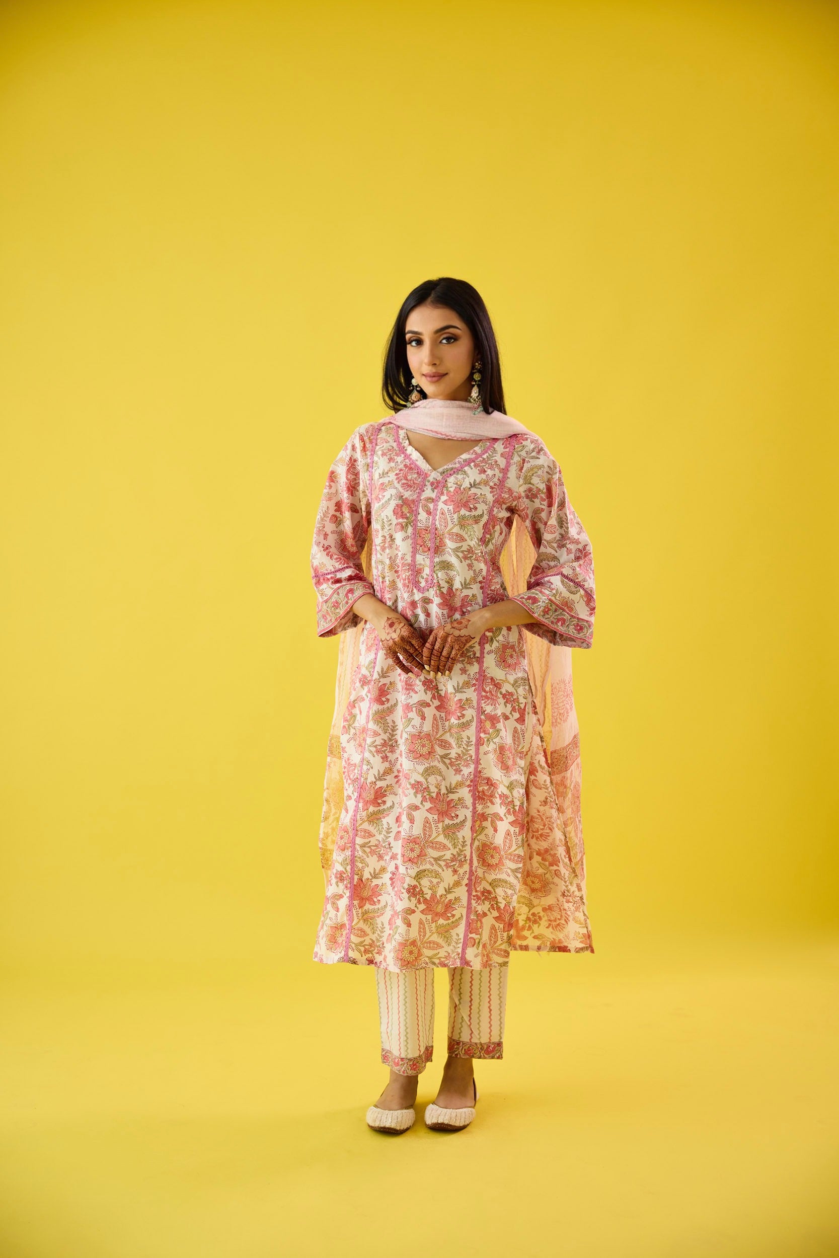 Mehrunissa Pink & White Cotton Kurta Set