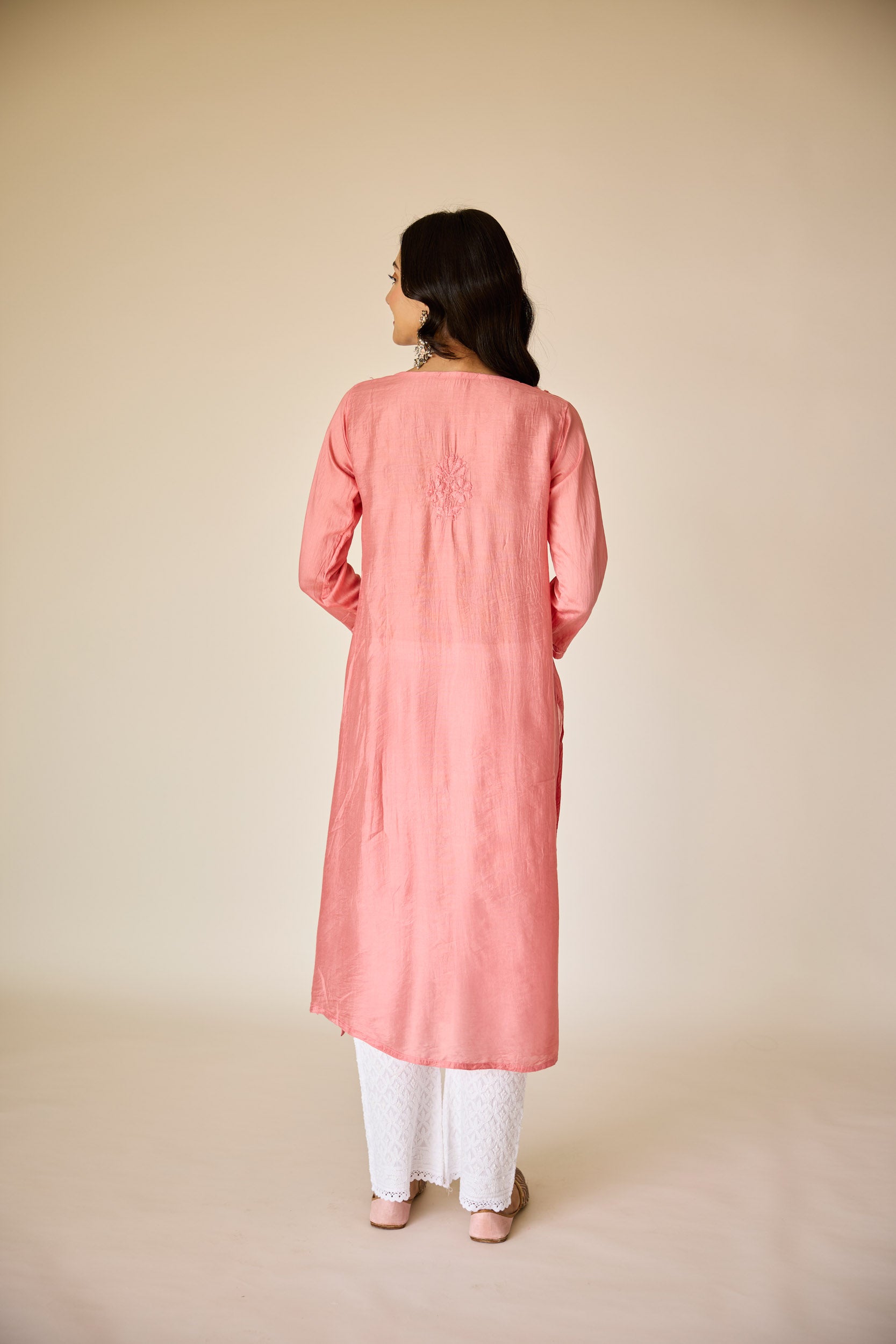 Tala Pink Chanderi Hand Embroidered Chikankari Kurta