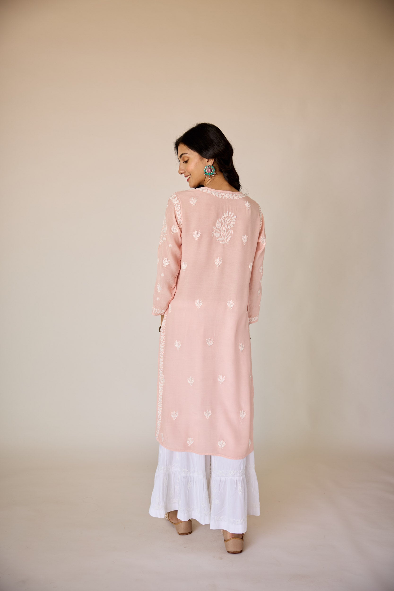 Leen Blush Pink Muslin Hand Embroidered Chikankari Kurta