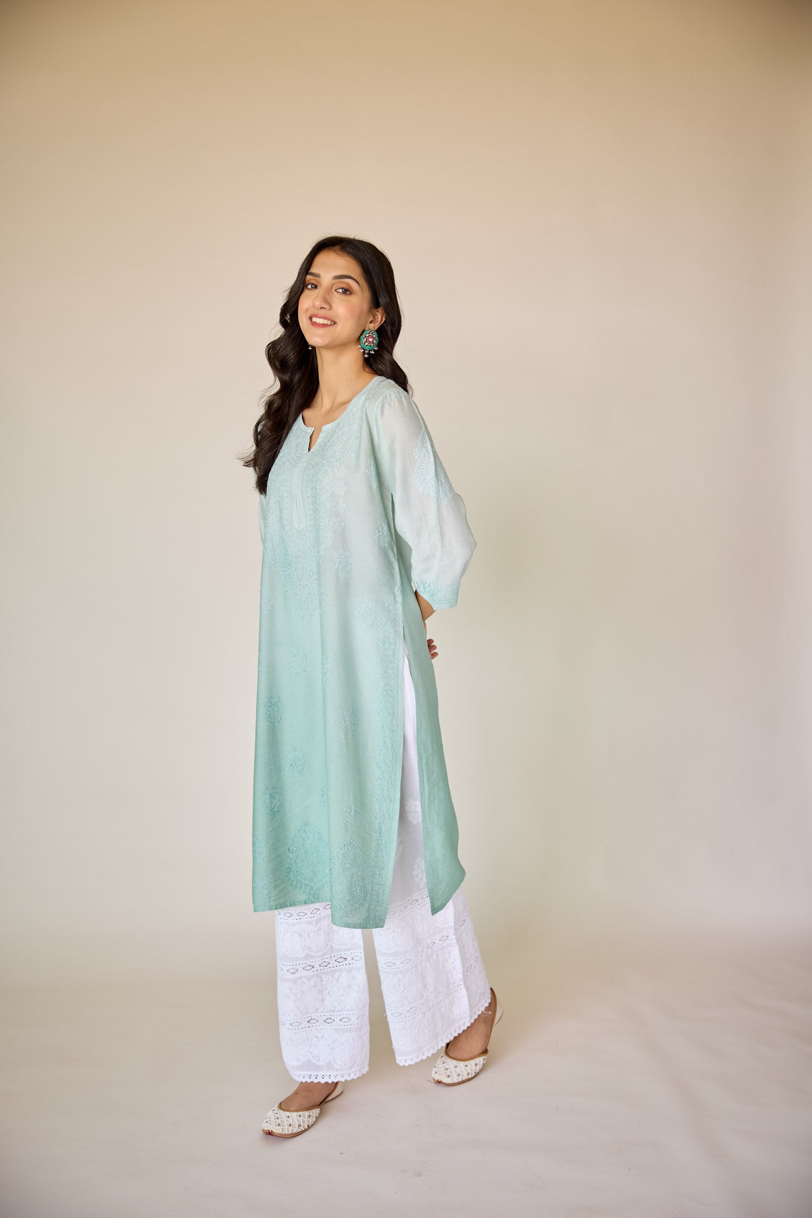 Basima Teal Ombre Chanderi Hand Embroidered Chikankari Kurta