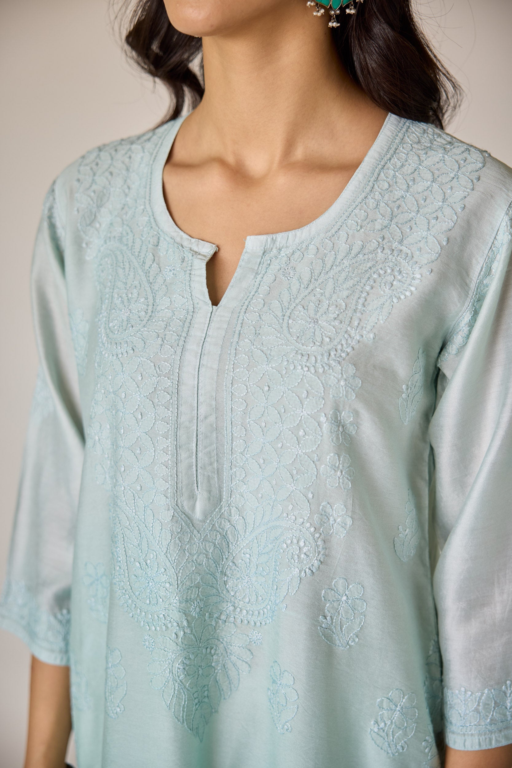 Basima Teal Ombre Chanderi Hand Embroidered Chikankari Kurta